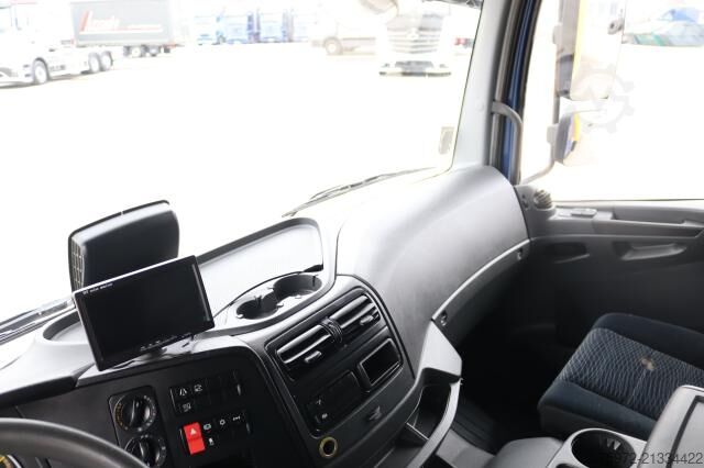 Kamion sa ravnom platformom i ceradom Mercedes-Benz Atego 1224 L