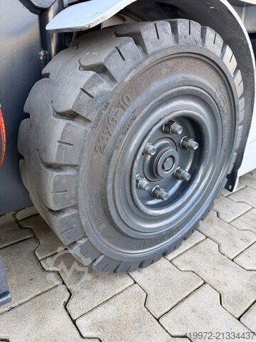 Električni viljuškar za 4 točka Still RX60-25