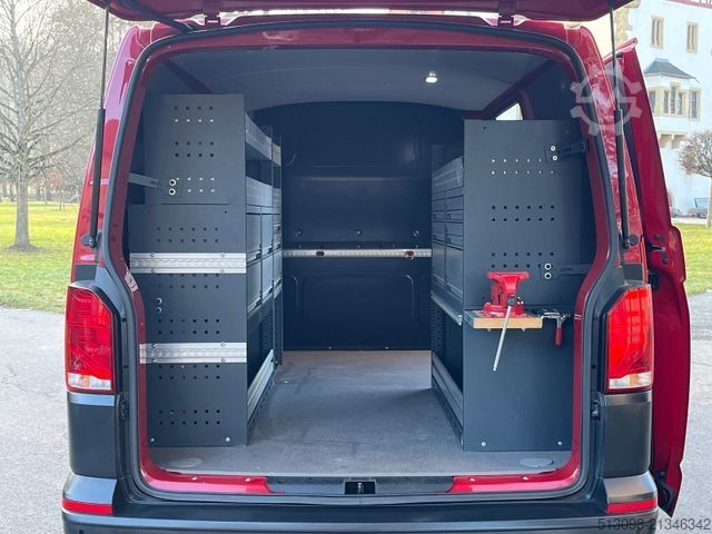 Panel van VOLKSWAGEN T6.1 WÜRTH REGALSYSTEM KLIMA PDC
