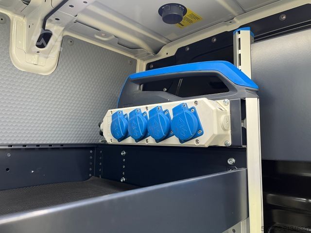 High top van VOLKSWAGEN CRAFTER REGALS. STANDHZG. ZUSATZHEIZUNG NAVI PDC