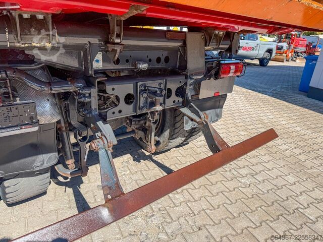 Háromirányú billenő teherautó MERCEDES-BENZ Arocs 3243 3.S.K Motorschaden