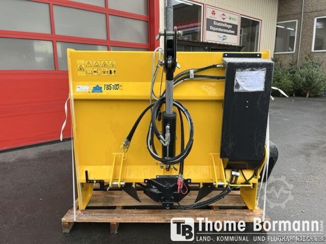 Equipamento para serviço de inverno Trejon DS 1000