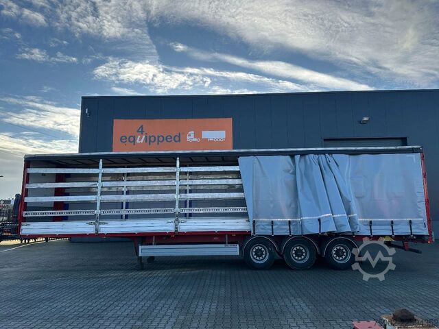Sliding tarpaulins Pacton nieuwe zeilen / alu zijborden + planken / hardh...