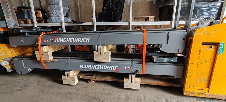 Tolóoszlopos targoncák Jungheinrich ETV 214 LION 9.41m