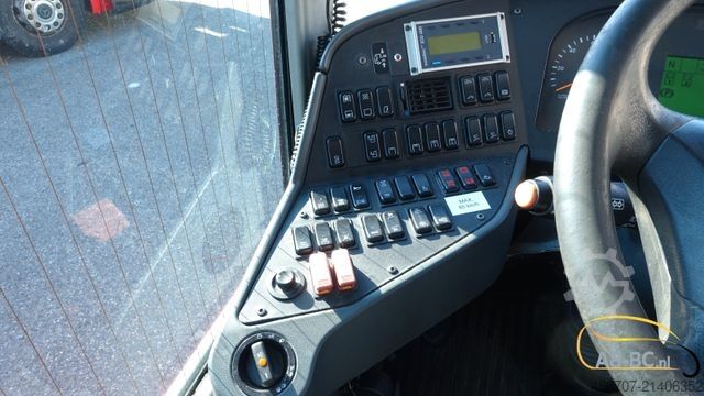 Távolsági autóbusz MERCEDES-BENZ Integro 49 Sitze EURO 5