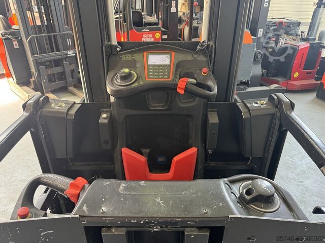 V 10 / * DOUBLE steering !! LINDE V 10 /  * DOUBLE steering !!