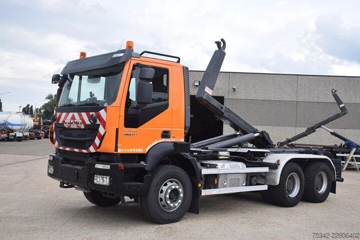 Hook arm system Iveco Trakker 360
