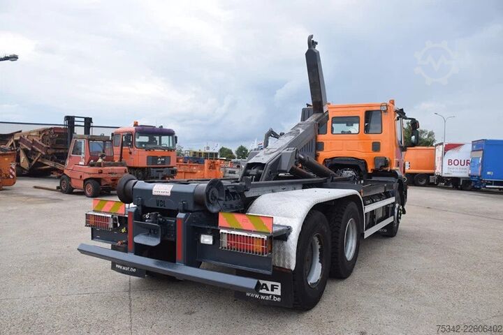 Hook arm system Iveco Trakker 360