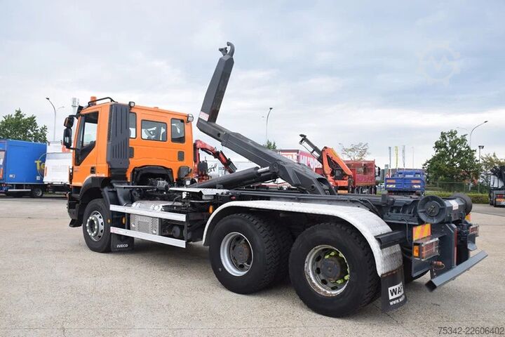 Hook arm system Iveco Trakker 360