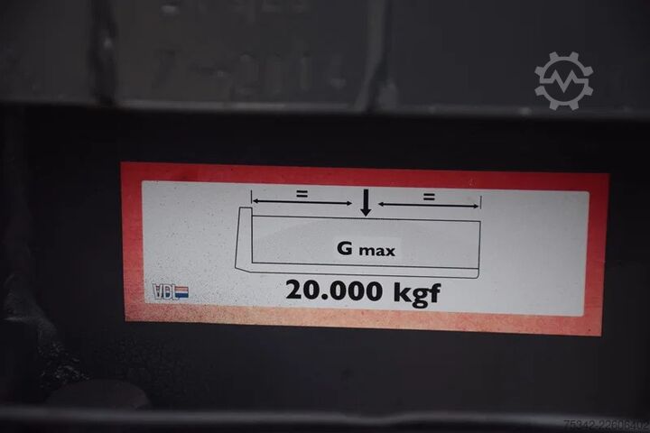 Hook arm system Iveco Trakker 360