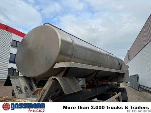 Tankwagen Wassertank 10.000l, 3 Kammern