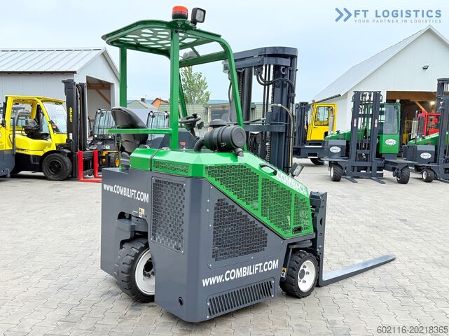 Négymenetes targoncá Combilift CB3000 / TRIPLEX 4900MM / FREE LIFT