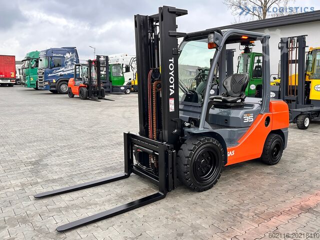 4 tekerlekli forklift Toyota 52-8FDJF35 / DIESEL / 2016 / 2096 HOURS