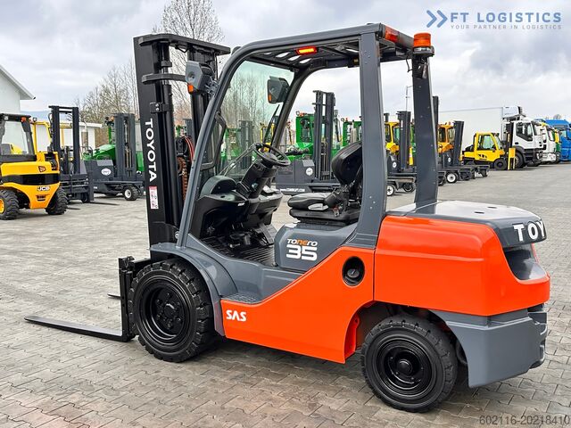 4 tekerlekli forklift Toyota 52-8FDJF35 / DIESEL / 2016 / 2096 HOURS