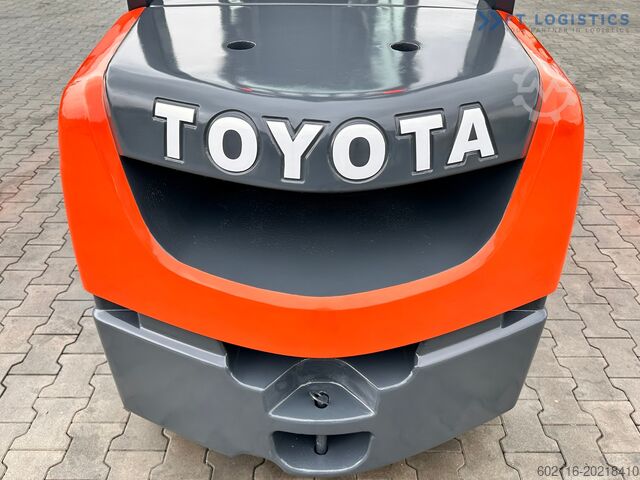 4 tekerlekli forklift Toyota 52-8FDJF35 / DIESEL / 2016 / 2096 HOURS