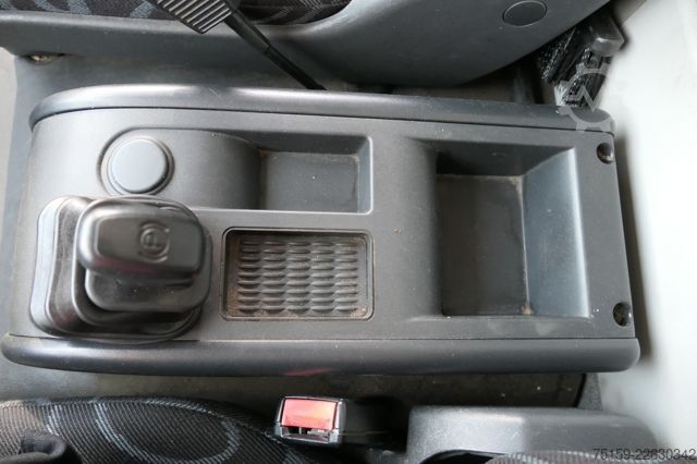 Camião de caixa fechada iveco EuroCargo ML 120 E28/P AHK LBW COC AUTOMATIK