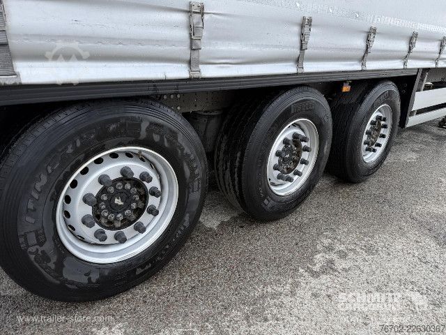 Auflieger mit Pritsche & Plane Schmitz Cargobull Curtainsider Standard