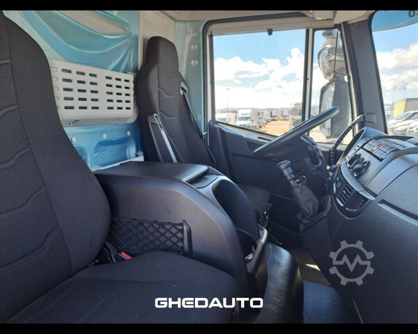 Standart çekici ünitesi IVECO MOTRICE IVECO EUROCARGO 180 320 CASSONE CON CENTINA E SPONDA IDRAULICA