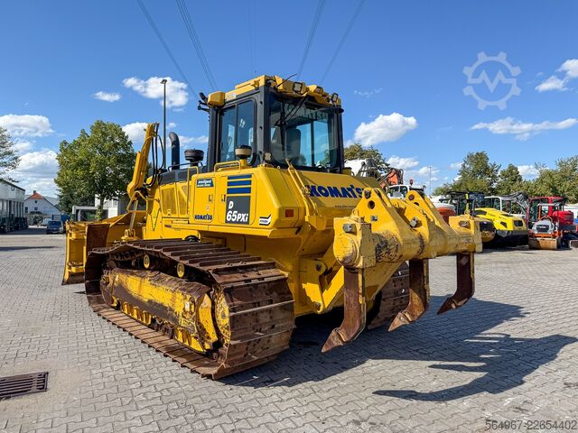 Planierraupe Komatsu D65PXI-18 mit Heckaufreißer GPS