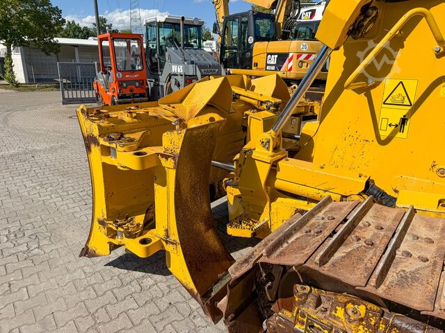 Planierraupe Komatsu D65PXI-18 mit Heckaufreißer GPS