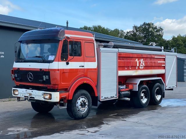 Mercedes-Benz SK 2238 6x2 Feuerwehr Wassertanker