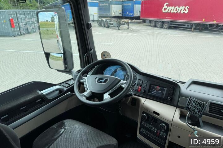 Standard-SZM MAN TGX 18.460 XLX, Euro 6, / Fridge / 3 Pieces