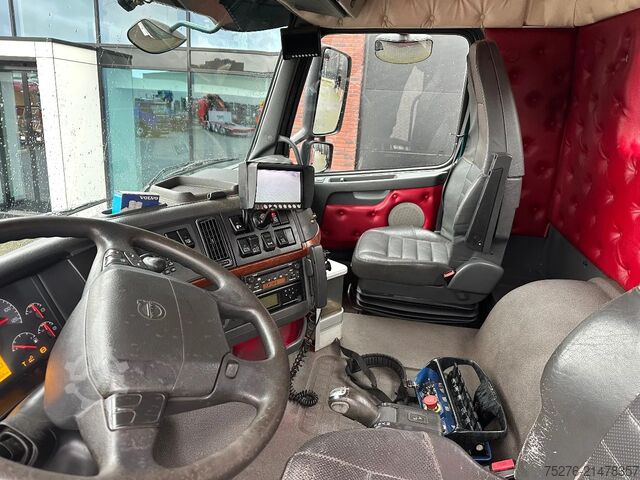 Vrachtwagen met kraan Volvo FH 520 8x2 Effer 850 + Fly jib, winch Euro 5