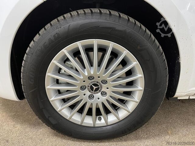 Minibus Mercedes-Benz EQV 300 mopf Distronic 6Sitz Kamera MBUX