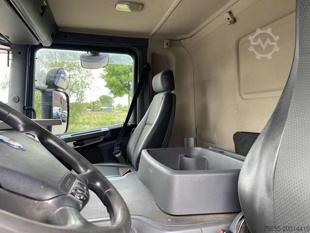 Koel-vriestransport Scania P 230 B 4X2 Carrier Supra 950 / Automatic / 2 C...