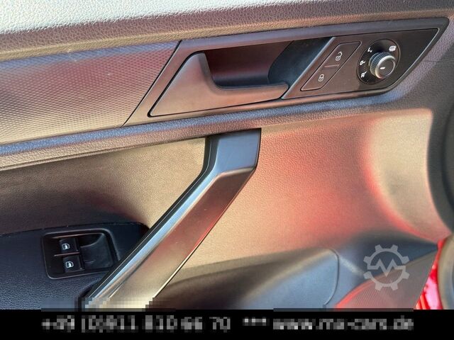 Κλειστό βαν VW Caddy Maxi DSG Klima Navi Kamera 2 Schiebetüren