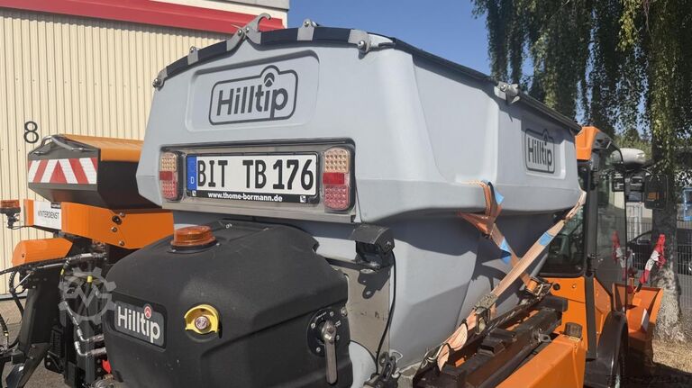 Εξοπλισμός χειμερινής συντήρησης  Hilltip IceStricker 550