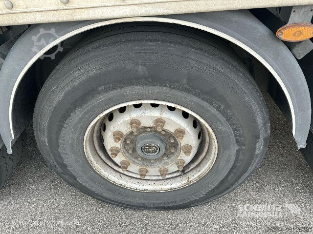 Sandučara poluprikolica Fruehauf Semitrailer Dryfreight Standard Porte relevante