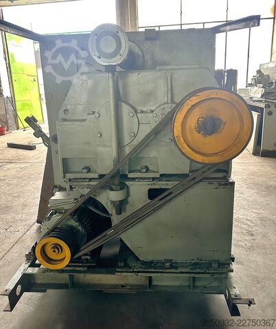 Zakružovačka plechů STANKOIMPORT IB 2222 V