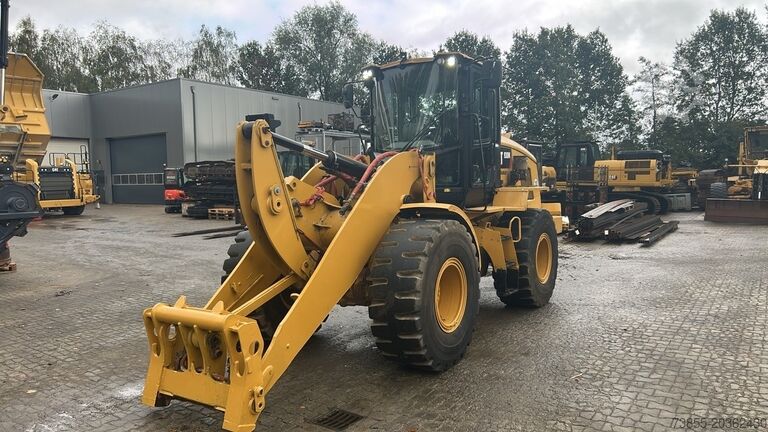 Ładowarka kołowa Caterpillar 930M