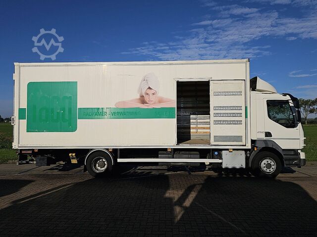 Kufr VOLVO FL 250.12