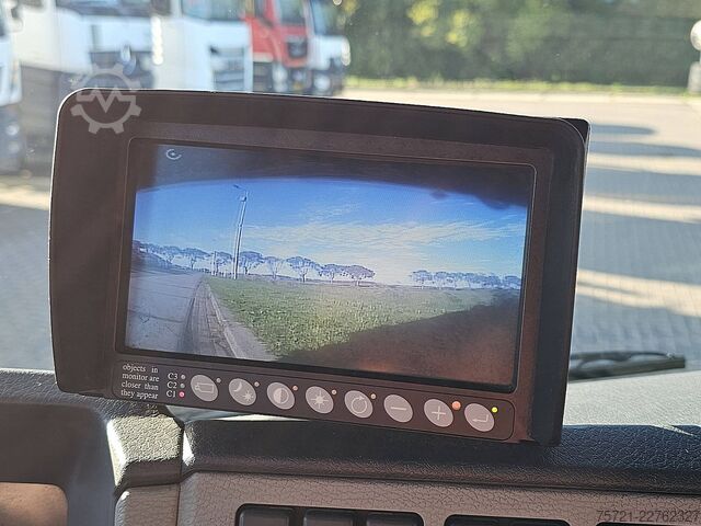Kufr VOLVO FL 250.12