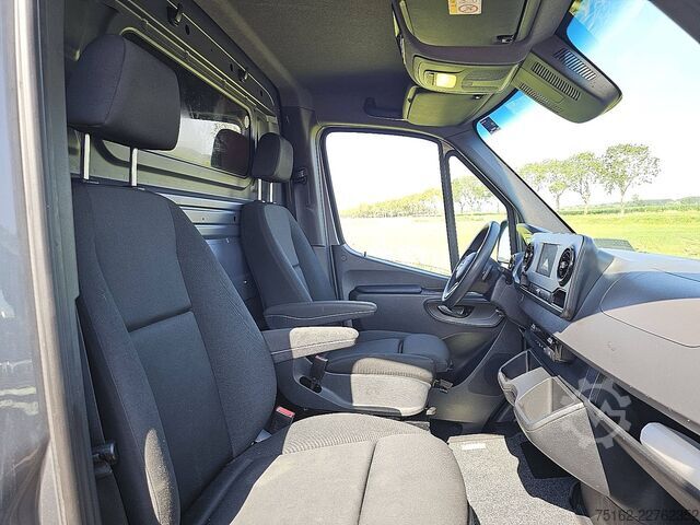Kombi s vysokou střechou MERCEDES-BENZ SPRINTER 317 L2H2 LED Navi Autom.