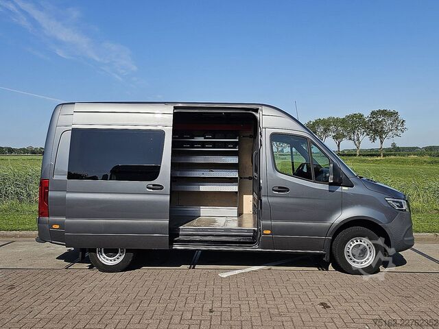 Kombi s vysokou střechou MERCEDES-BENZ SPRINTER 317 L2H2 LED Navi Autom.