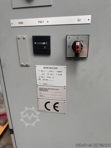 Verticale bewerkingscentrum DECKEL MAHO DMC 63 V