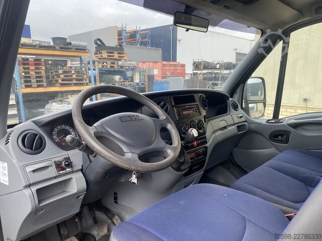 2008 Iveco + Veldhuizen, BE-Combi, 15.000 kg. Iveco + Veldhuizen, 15.000 kg. BE-Combi Daily 35C18 + P37-10