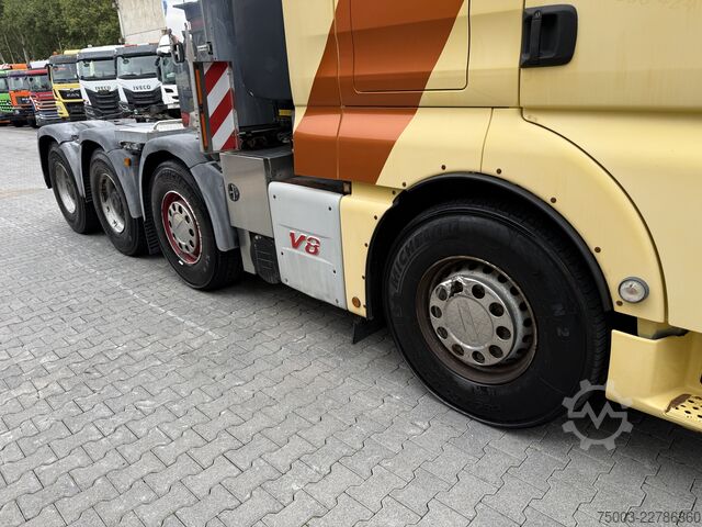 Ciężarówka ciężkiego typu MAN TGX 41.680 8X4/4 BBS 250.000 Kg