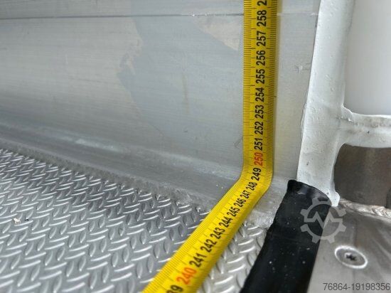 Nízkoložný návěs KRONE MULTITEMP, KüHLAUFLIEGER, TK SLXI SPECTRUM, TRENNWAND, DOPPELSTOCK, BLUMENBREITE