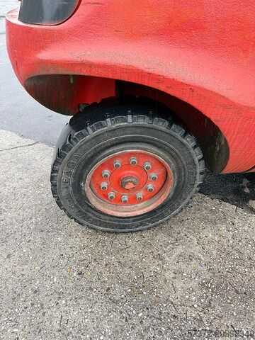 Περονοφόρο ανυψωτικό ντίζελ Linde H40D-04