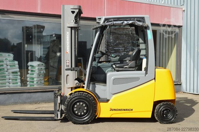 Wózek widłowy Jungheinrich EFG 540ks