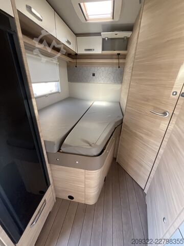 Halvintegreret autocamper Fiat Ducato Weinsberg Carasuite 650MF del 2024 | Automatico | Posti letto: 6