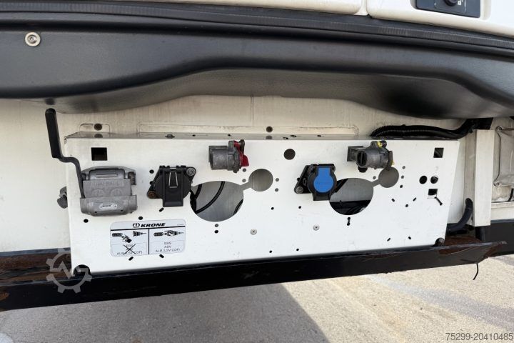 Kühlauflieger Krone SZ Carrier 1950 / Swiss-Vehicle