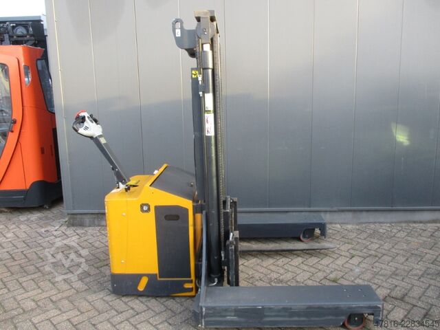 Wózek widłowy czterokierunkowy FAC 4V-XT3020