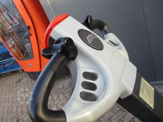 Wózek widłowy czterokierunkowy FAC 4V-XT3020