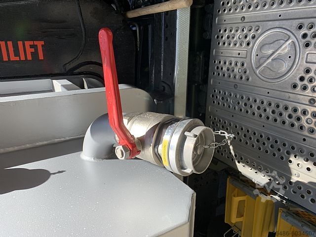 Cisternový kontejner amag Abrolltank