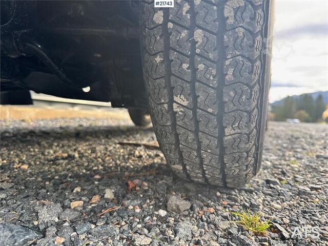 Kombi med högt tak Subaru Sambar 4x4 truck.